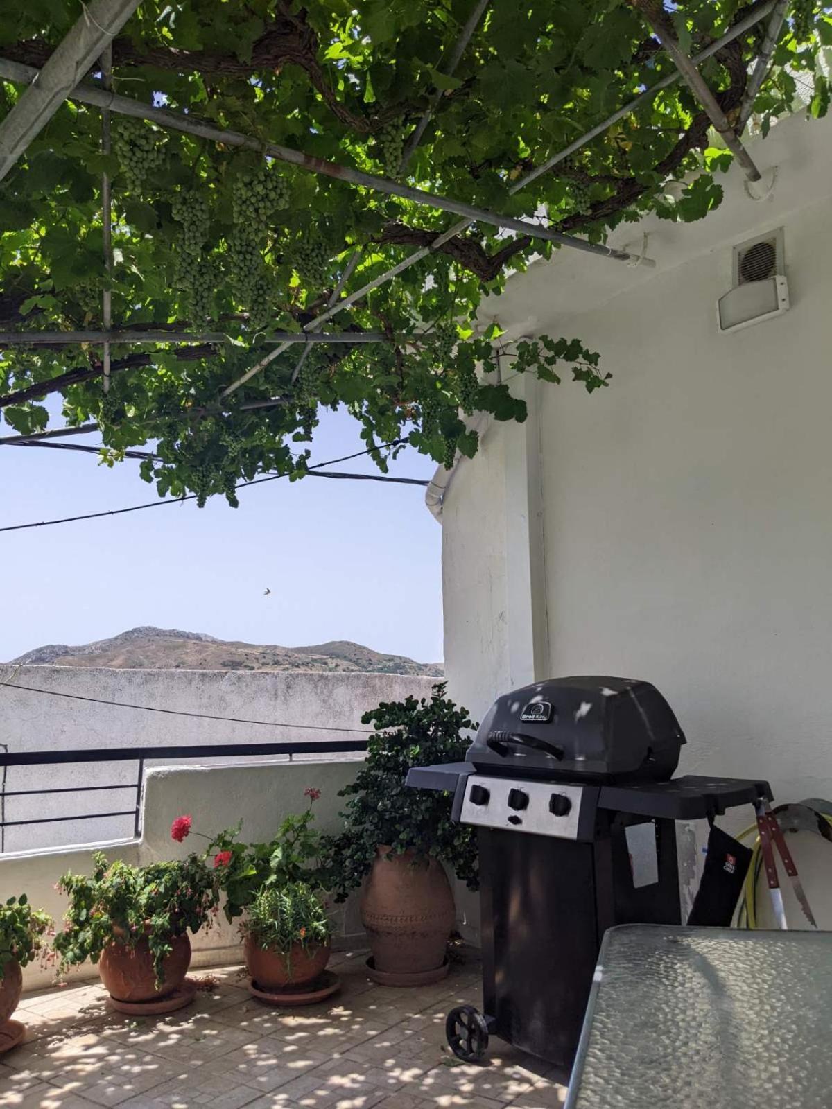 Вилла Aggeliki House Киссос Экстерьер фото